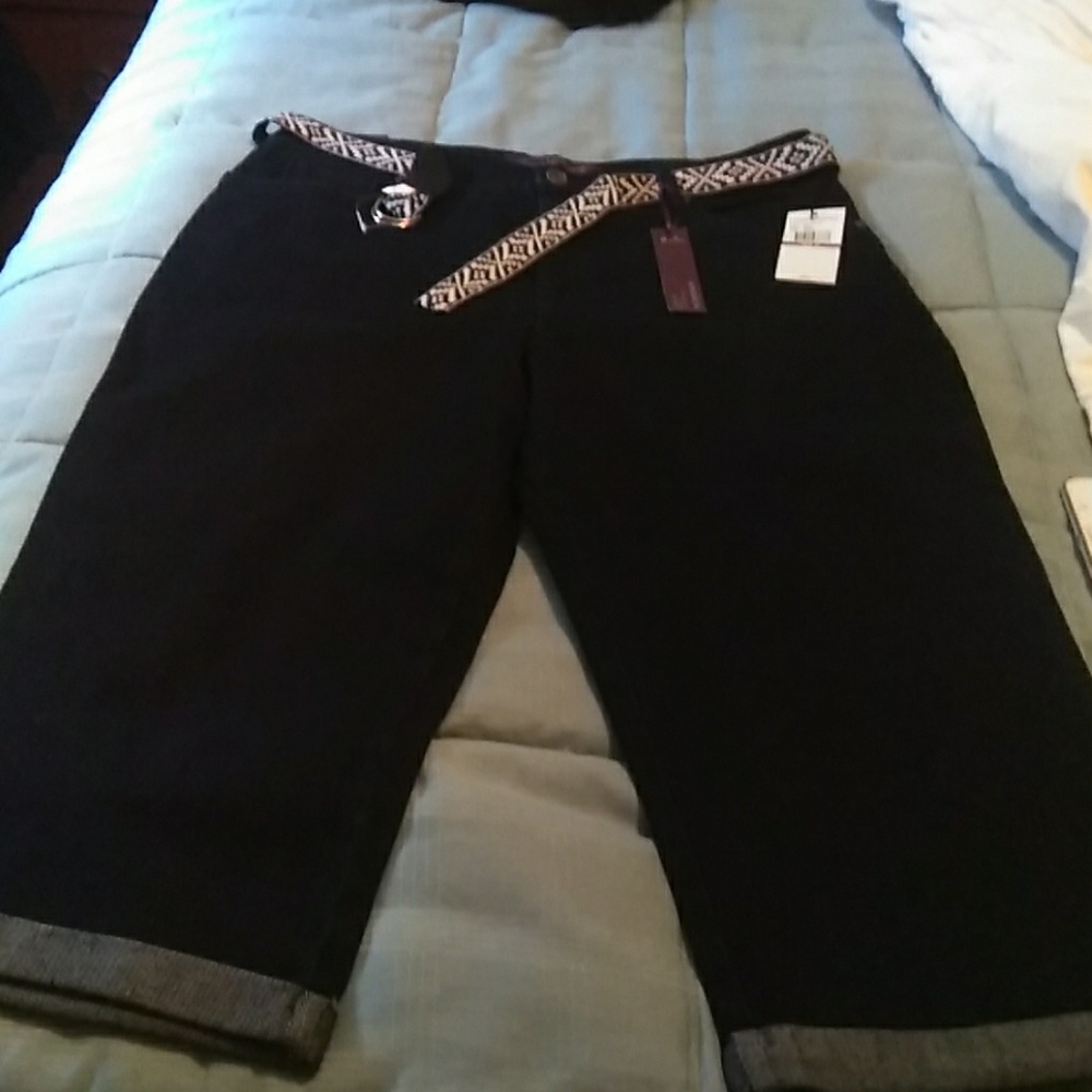 Gloria Vanderbilt Amanda  belted Capri